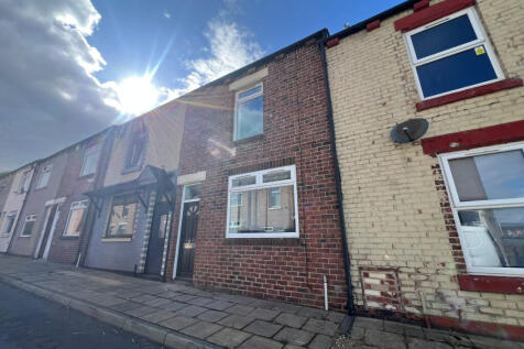 Two Bedroom Mid-Terrace House, Oxford Street, Eld
