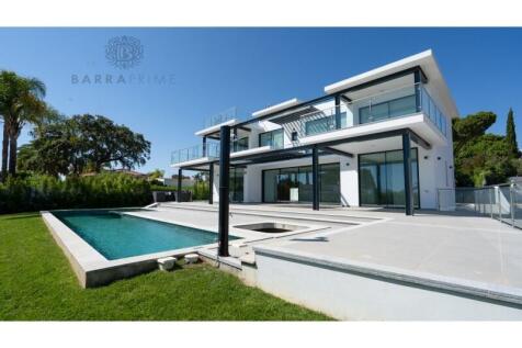 Luxury Villa with 4 Bedrooms and Private Pool close to Maria Luisa Beach