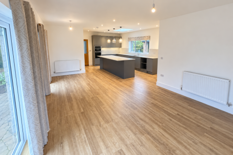 Church Way, Little Stukeley, Huntingdon photo 3
