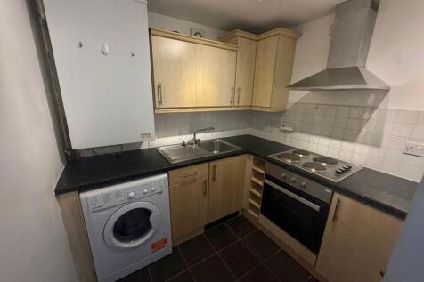 186 Marsland Rd, Sale, M33 3NE photo 3