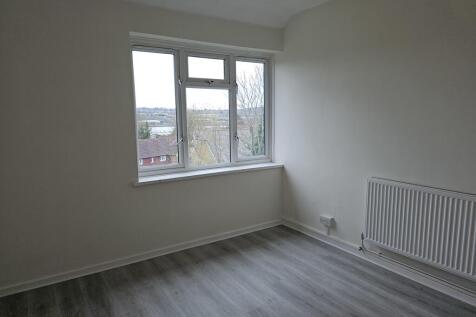Cambria Avenue, Rochester, Kent, ME1 3HZ photo 4