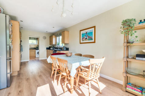 1354464-24-68d3f49e2de19-ARW-1