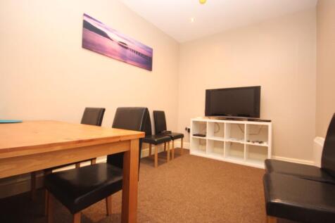 107 Bewsey Road, Warrington photo 4