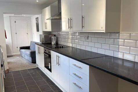 STUDENT HOUSE SHARE Gresham Road, Middlesbrough photo 3