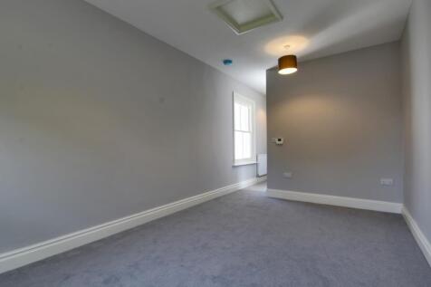 bedroom 2_lge.jpg