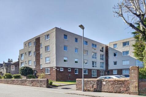 1_14 fernside, brisbane road, largs _01.jpg