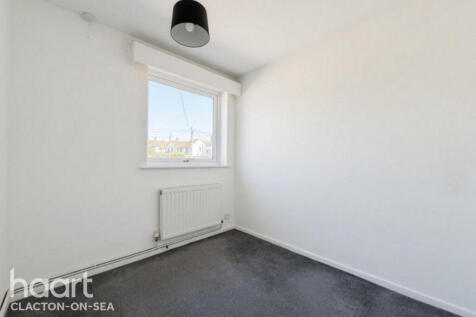 Holland Road, CLACTON-ON-SEA photo 3