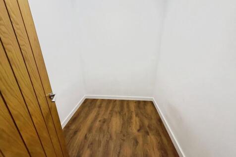 27 Touthill Place, Peterborough, PE1 photo 5