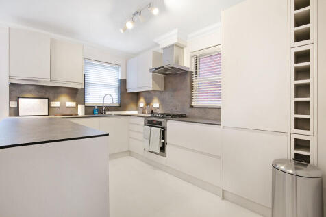 Bracknell Gardens, Bracknell Road, London photo 3