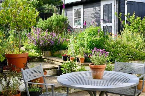 Stanbury - Garden.jpg