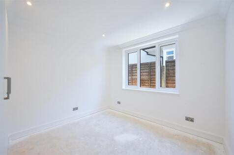 CLAREMONT GARDENS, 22- (4).jpg