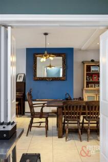 Albany VIllas, 8-021.jpg