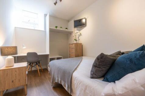 Flat 4 Shiners Yard