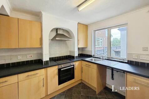 Osborne Grove, Shavington, Crewe, CW2 photo 3