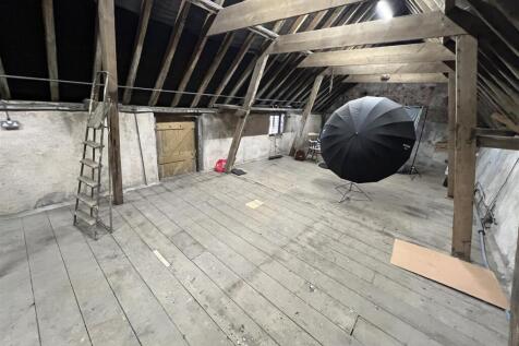Commercial Property to rent Image 12