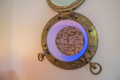 97 Northgate Street [Porthole] 01.jpg