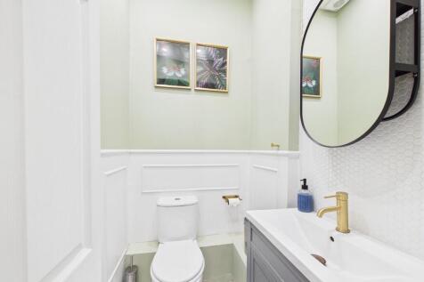 Separate WC