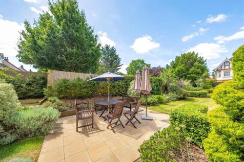 Owners Patio Area (4).jpg