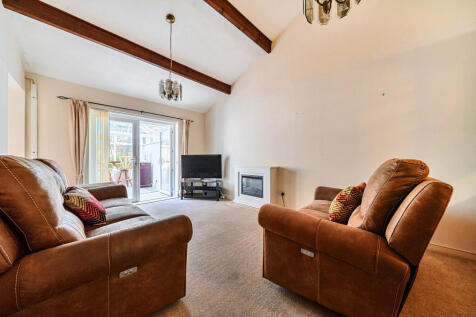 Lewes Close, Eastleigh, Hampshire, SO50 photo 4
