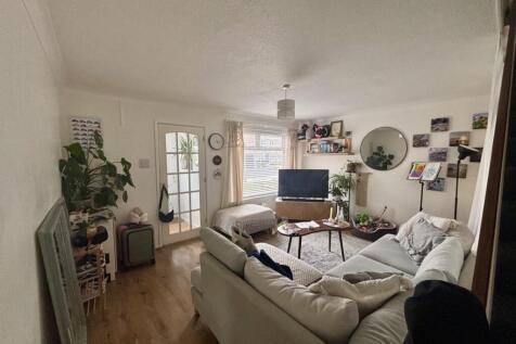 Living room 2