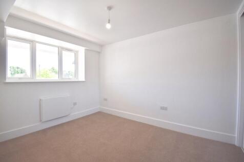 Araby Corner, Shepperton, TW17 photo 5