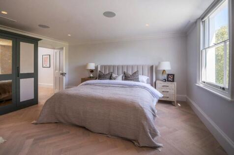 6 bed, 6 bath Terraced in london - Photo 12