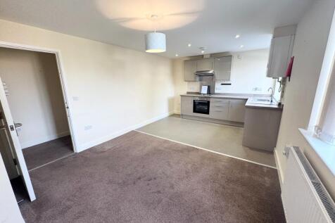 Flat , Severnleigh, Naas Lane, Lydney photo 3