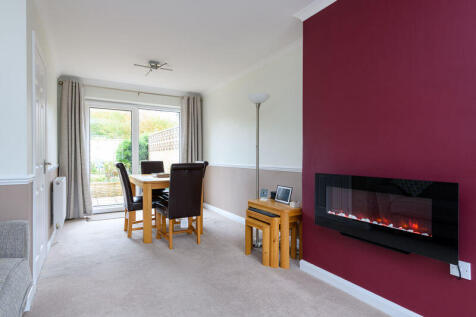 Sitting/Dining Room