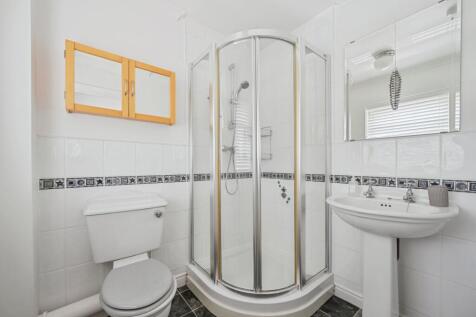 Bedroom Two En Suite