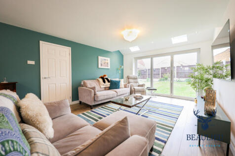 Chelmsford, CM1 - property photo