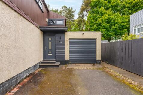 Driveway/ Garage