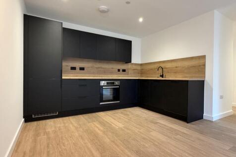 002 Kitchen