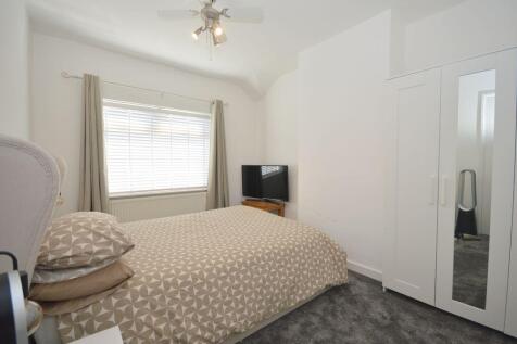 Squires Avenue, Widnes photo 5