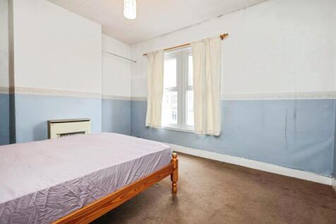 3 bed, 1 bath Terraced in Birmingham - Photo 11