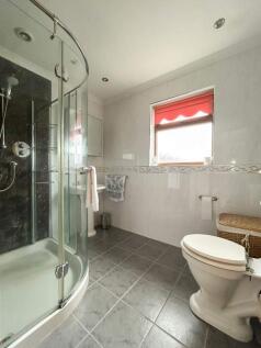 En-suite shower room