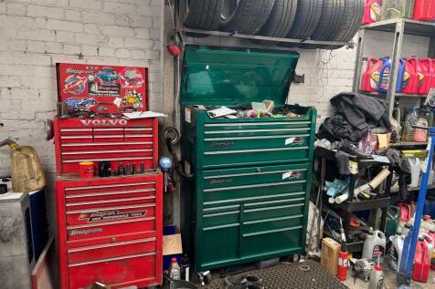 Garage for sale Image 10