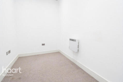 Bath Road, Slough photo 4