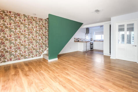 Torksey Close, Corby photo 4