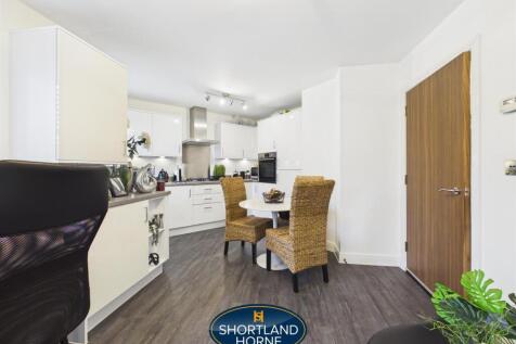 kitchen/living area