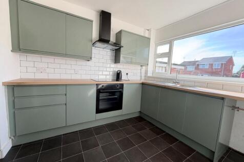 Green Lane, Rugeley, WS15 2AU photo 4