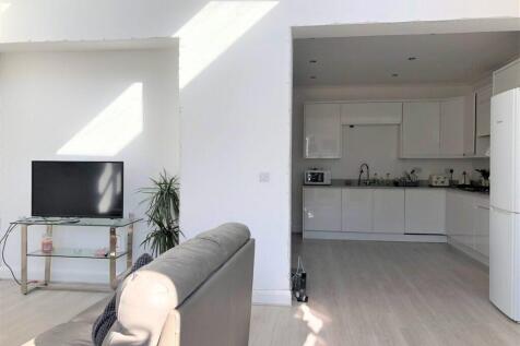 Caxton Road - Fallowfield - £180 PPPW photo 3