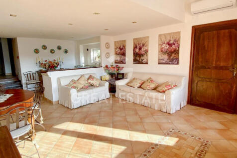 Interno