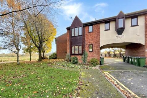 Leicester, LE19 - property photo