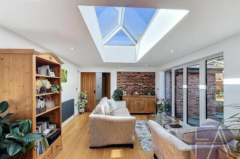 Park Road, Formby photo 3