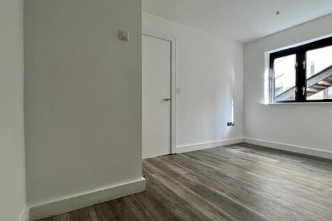 Woodridge, Cefn Glas, Bridgend, CF31 4PE photo 4