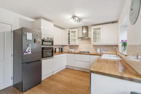 Kitchen_Break (2)