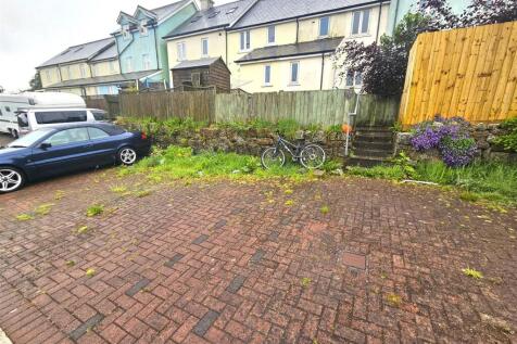 Parking to Rear.jpg