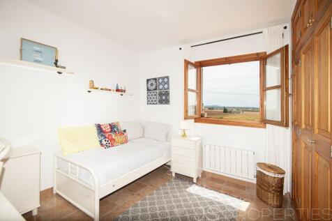 VILLA FOR SALE IN THE COUNTRYSIDE 