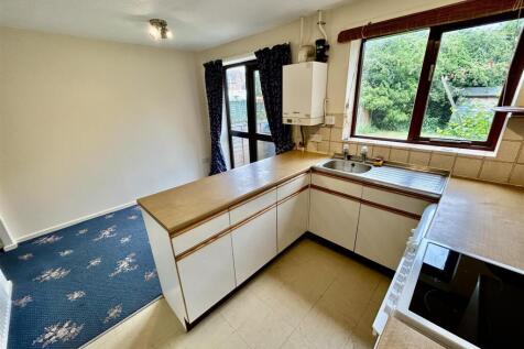 new kitchen 1.JPG