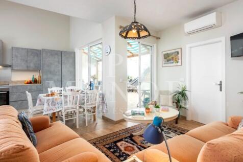 3 Beds Townhouse in Lagoa - Living room